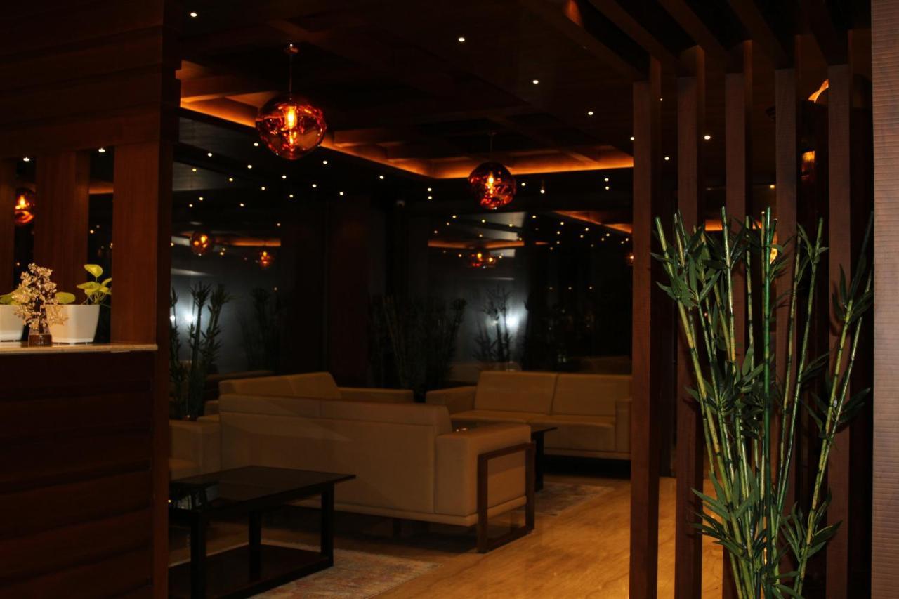Retrieve Health & Wellness Hotel Kochi Kültér fotó