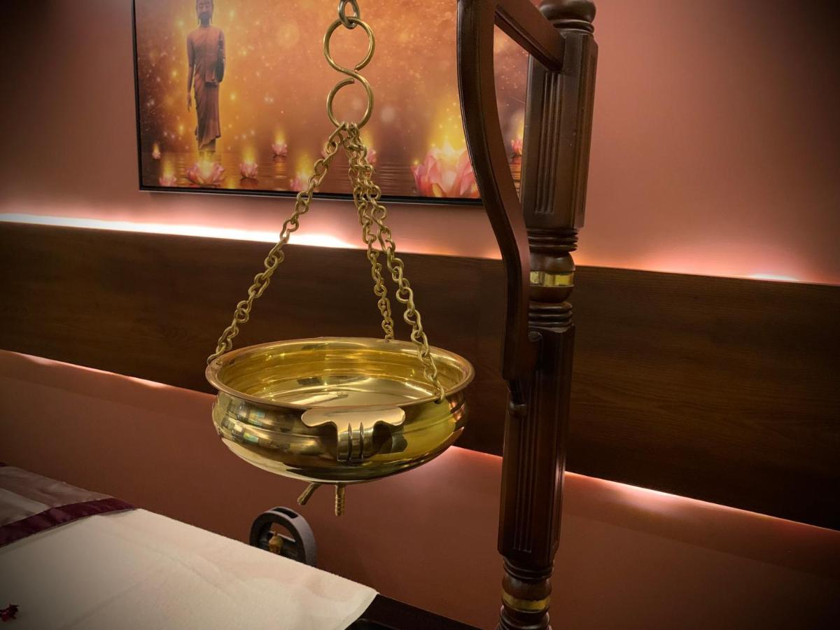Retrieve Health & Wellness Hotel Kochi Kültér fotó