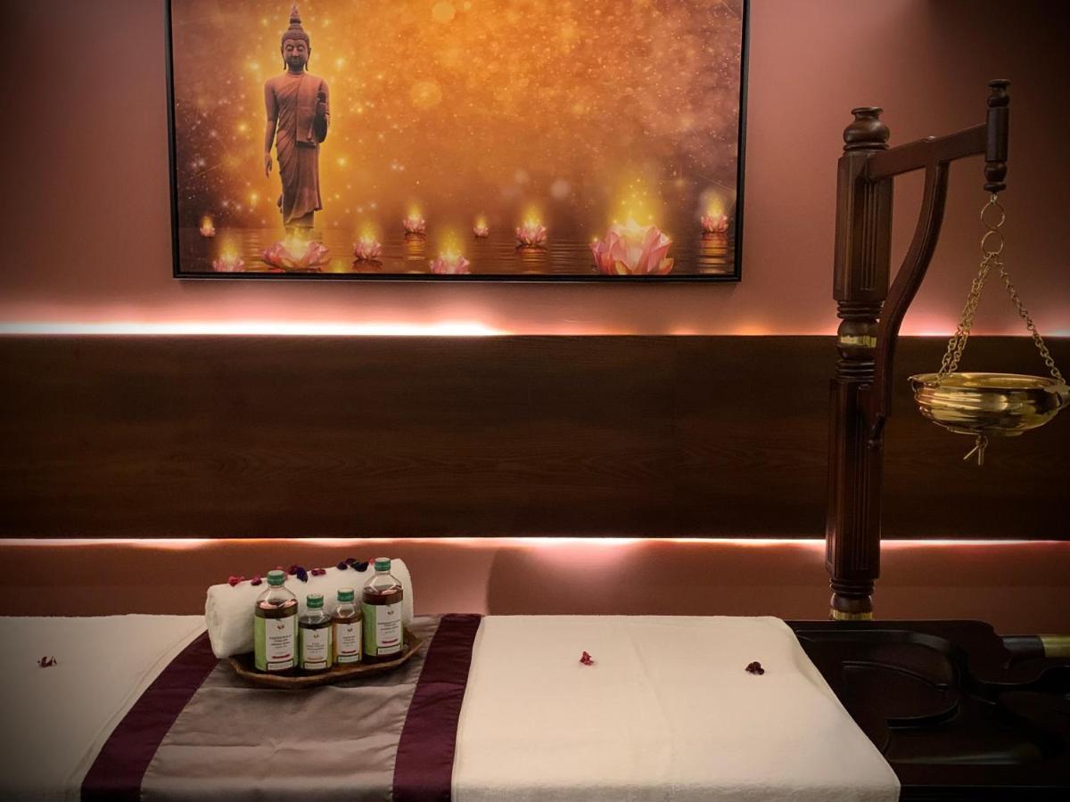 Retrieve Health & Wellness Hotel Kochi Kültér fotó