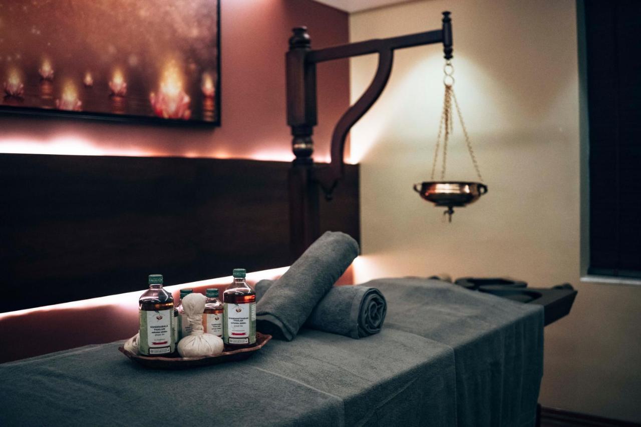 Retrieve Health & Wellness Hotel Kochi Kültér fotó