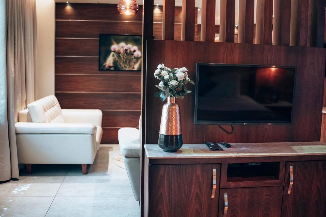 Retrieve Health & Wellness Hotel Kochi Kültér fotó